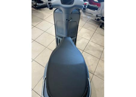 VESPA PRIMAVERA 125 S