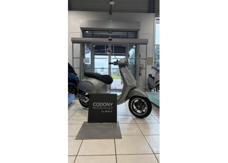 VESPA PRIMAVERA 50 TECH